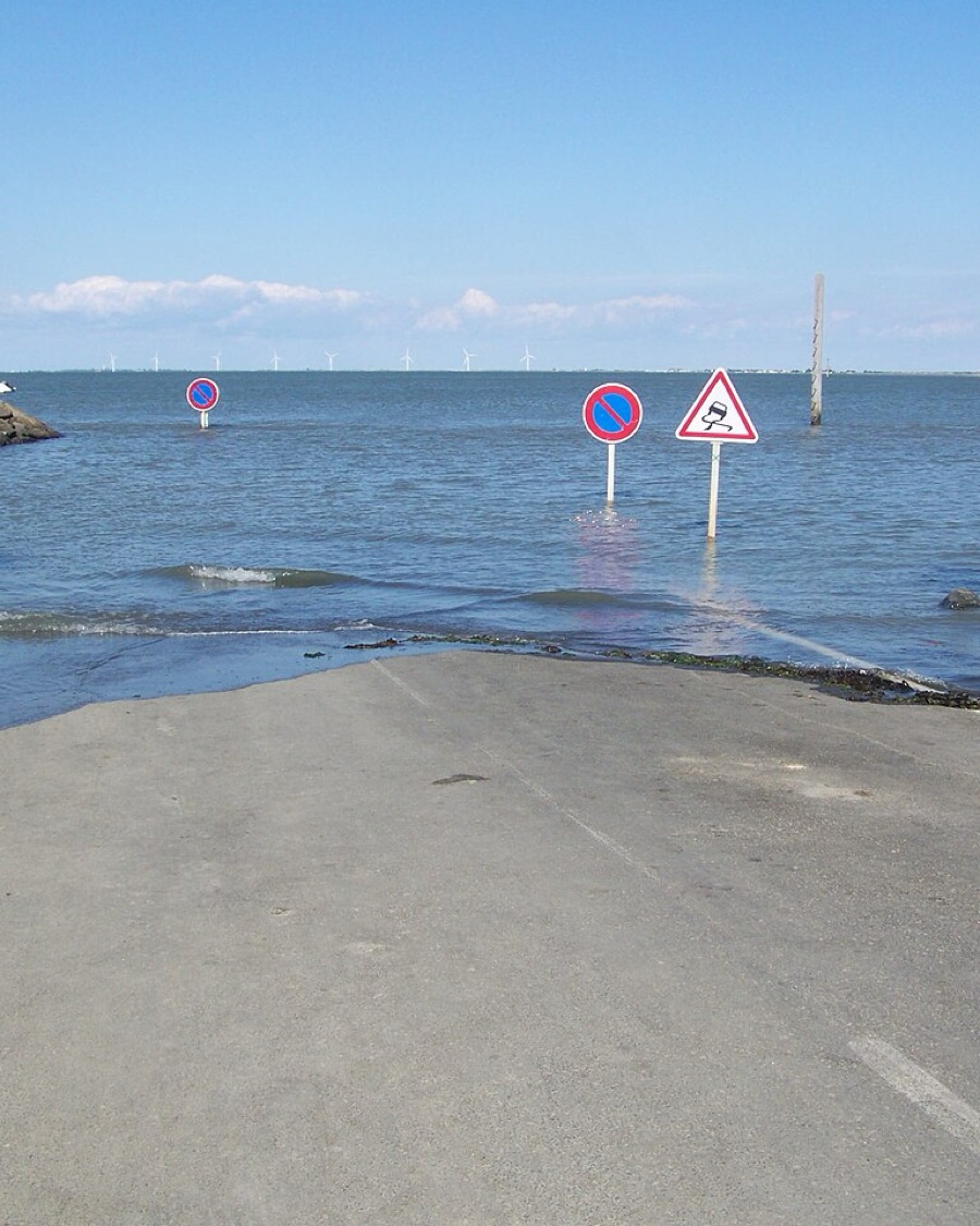 Le passage du Gois recouvert par la marée